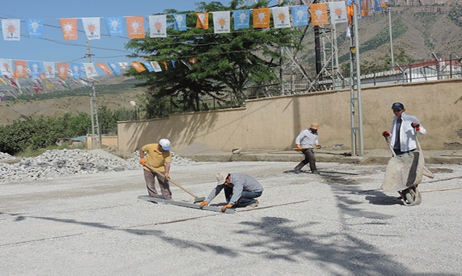 Çarşı Merkezde Kilitli Parke Taşı Döşeme Çalışmaları galerisi resim 9