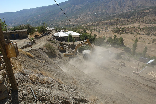 Derecik Belediyesi yol çalışmaları galerisi resim 1