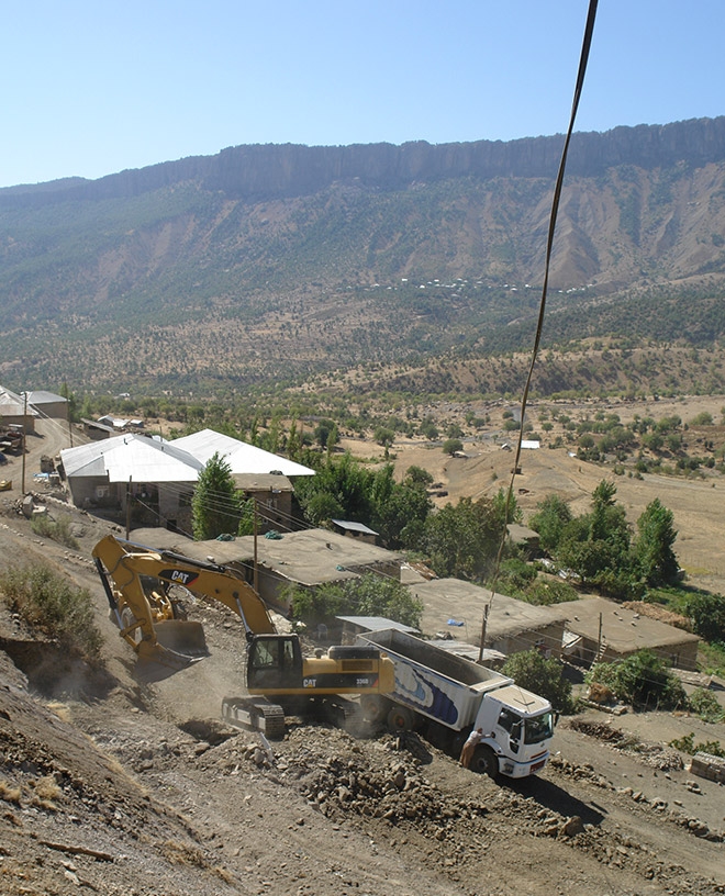 Derecik Belediyesi yol çalışmaları galerisi resim 4