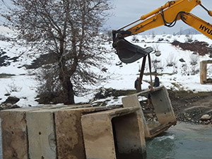 Rubarok' da Dere Yatağına Büz Döşendi