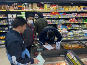 Derecik Belediyesi Zabıta Ekibi Tarafından İlçe Merkezinde Gıda Fiyatları Denetimi Yapıldı.