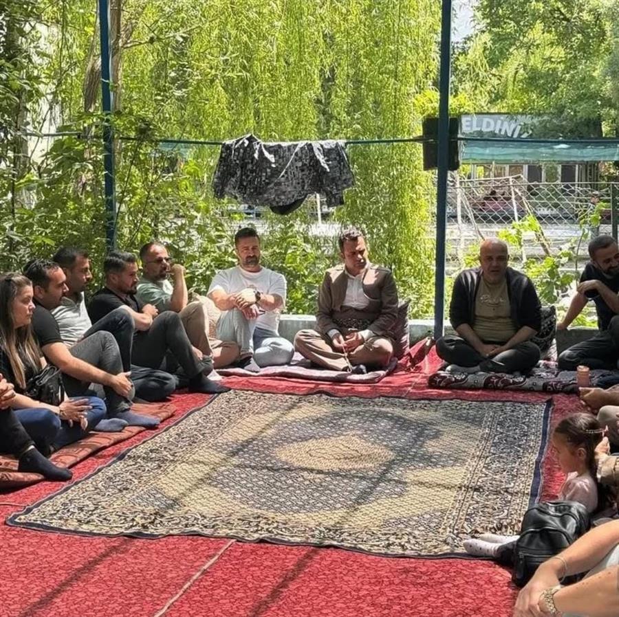 Öğretmen ve Öğrencilerle Keyifli Öğle Yemeği