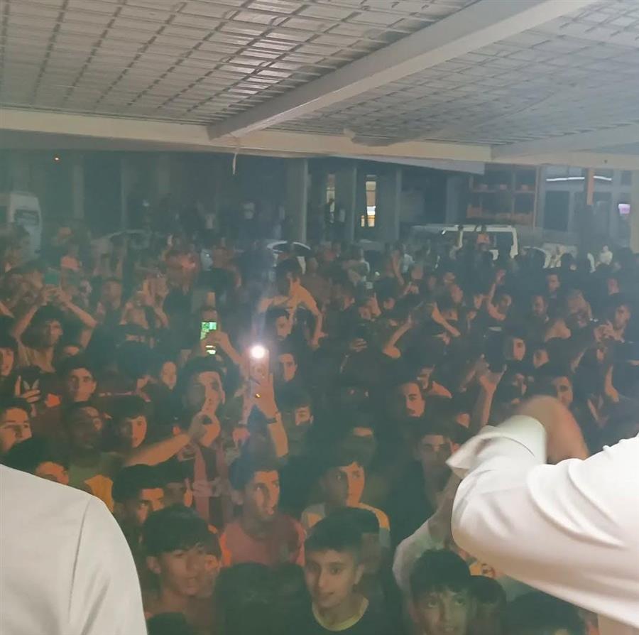 Başkan DİNÇ’ten Gençlere Şampiyonluk Sözü: Derecik’te Birlik ve Coşku Gecesi