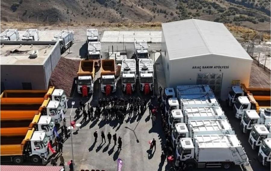 Hakkari Entegre Katı Atık Tesisi’nde Araç Teslim Töreni Gerçekleştirildi