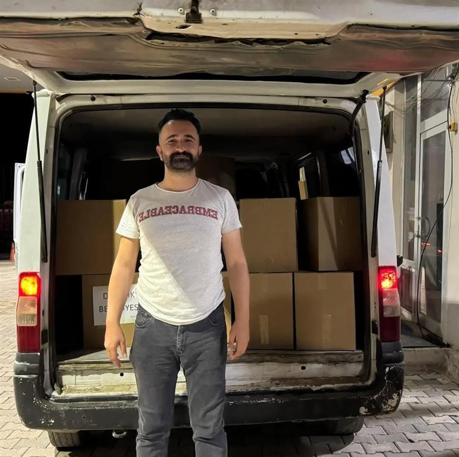 İhtiyaç Sahibi Vatandaşlara Bayram Kolisi Desteği